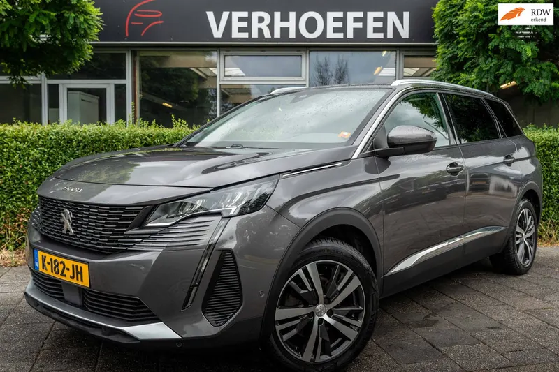 Peugeot 5008 (2021)