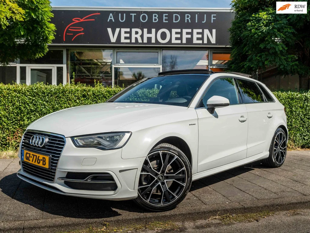 Audi A3 (2015) — foto 1