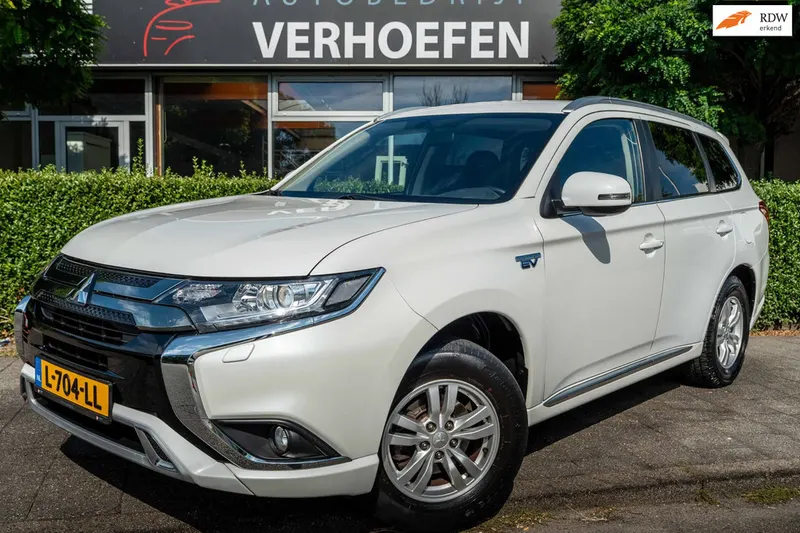 Mitsubishi Outlander (2021)