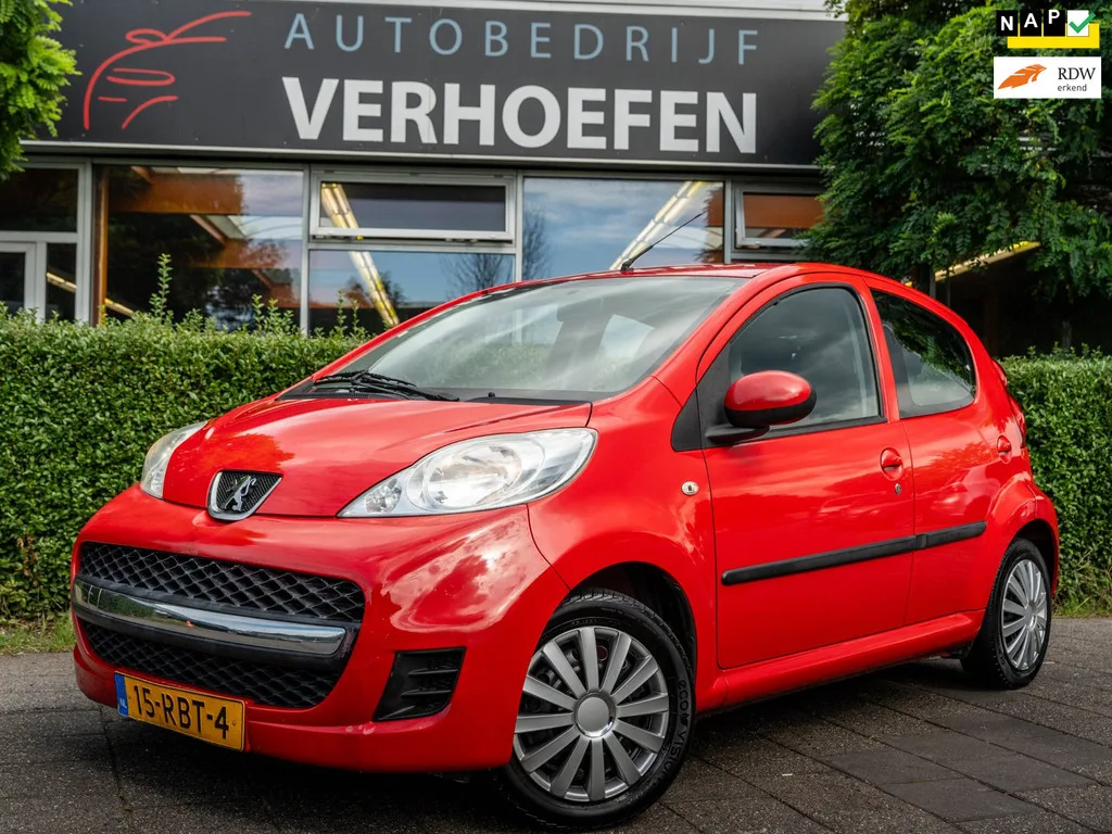 Peugeot 107 (2011) — foto 1