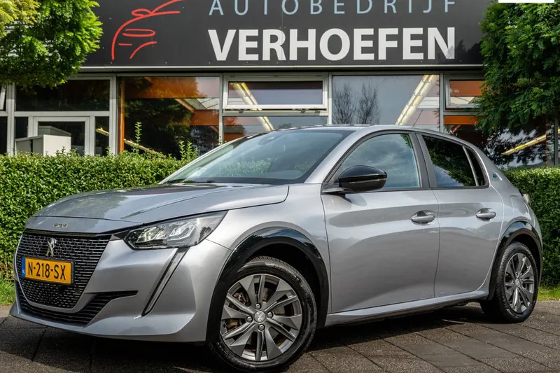 Peugeot e-208 (2021)