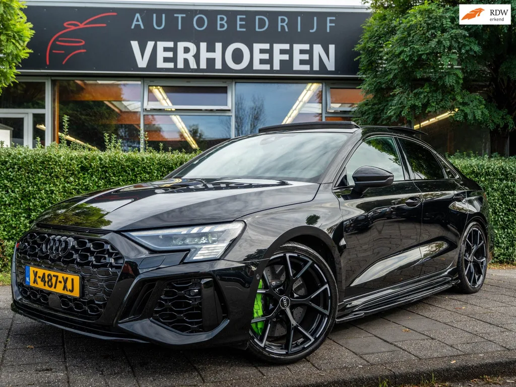 Audi RS 3 (2022) — foto 1