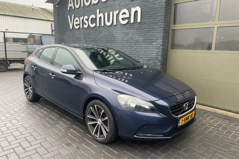 Volvo V40 (2014)