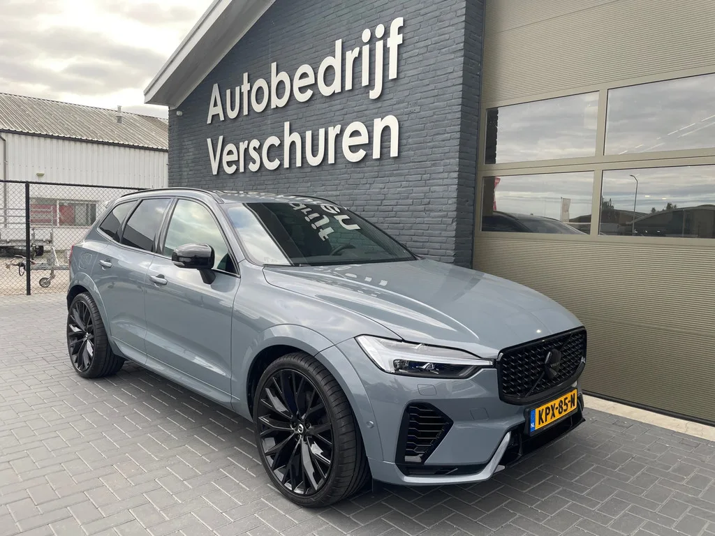 Volvo XC60 (2023) — foto 1