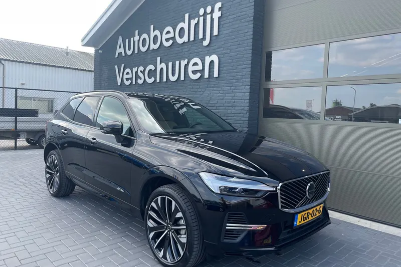 Volvo XC60 (2025)