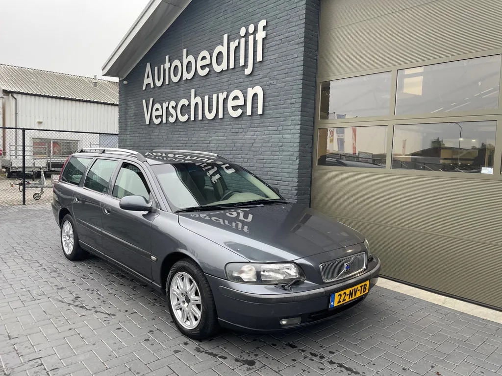Volvo V70 (2004) — foto 1