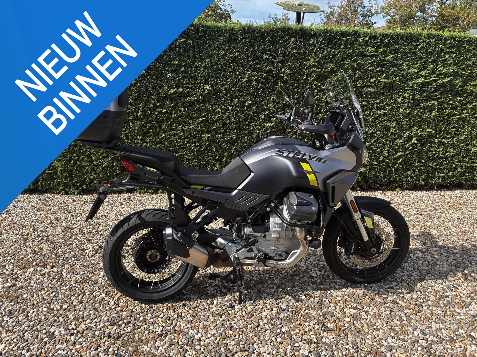 Moto Guzzi Stelvio (2025) — foto 1