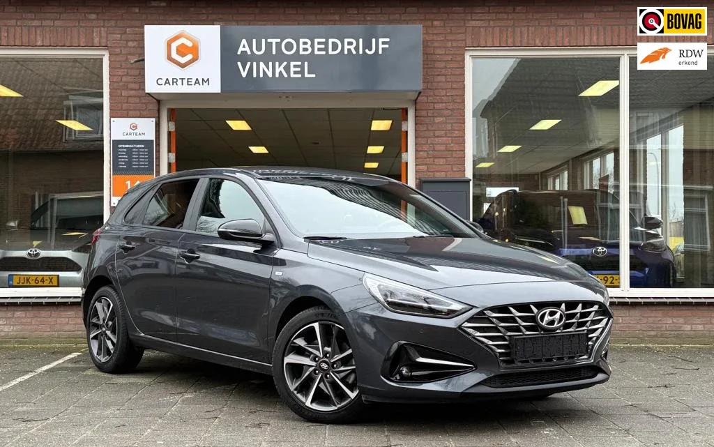 Hyundai i30 (2024) — foto 1