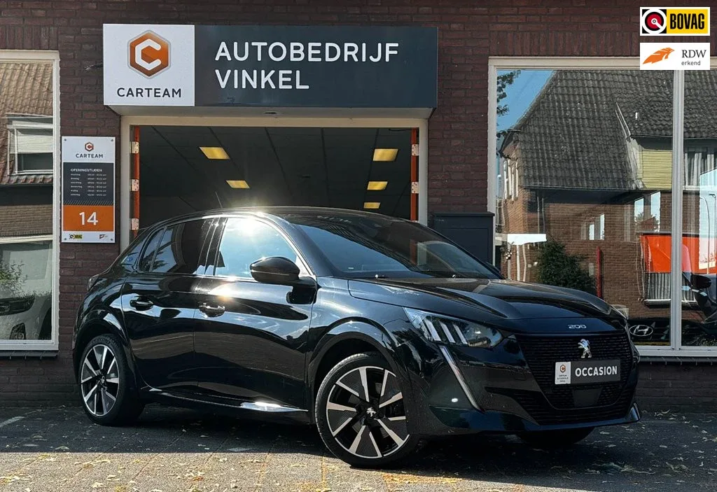 Peugeot e-208 (2022) — foto 1