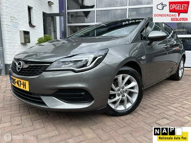Opel Astra (2020) — foto 1