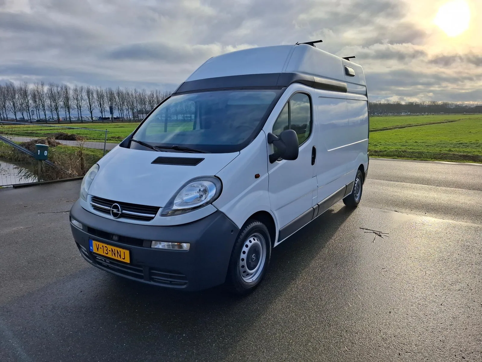Opel Vivaro (2005) — foto 1