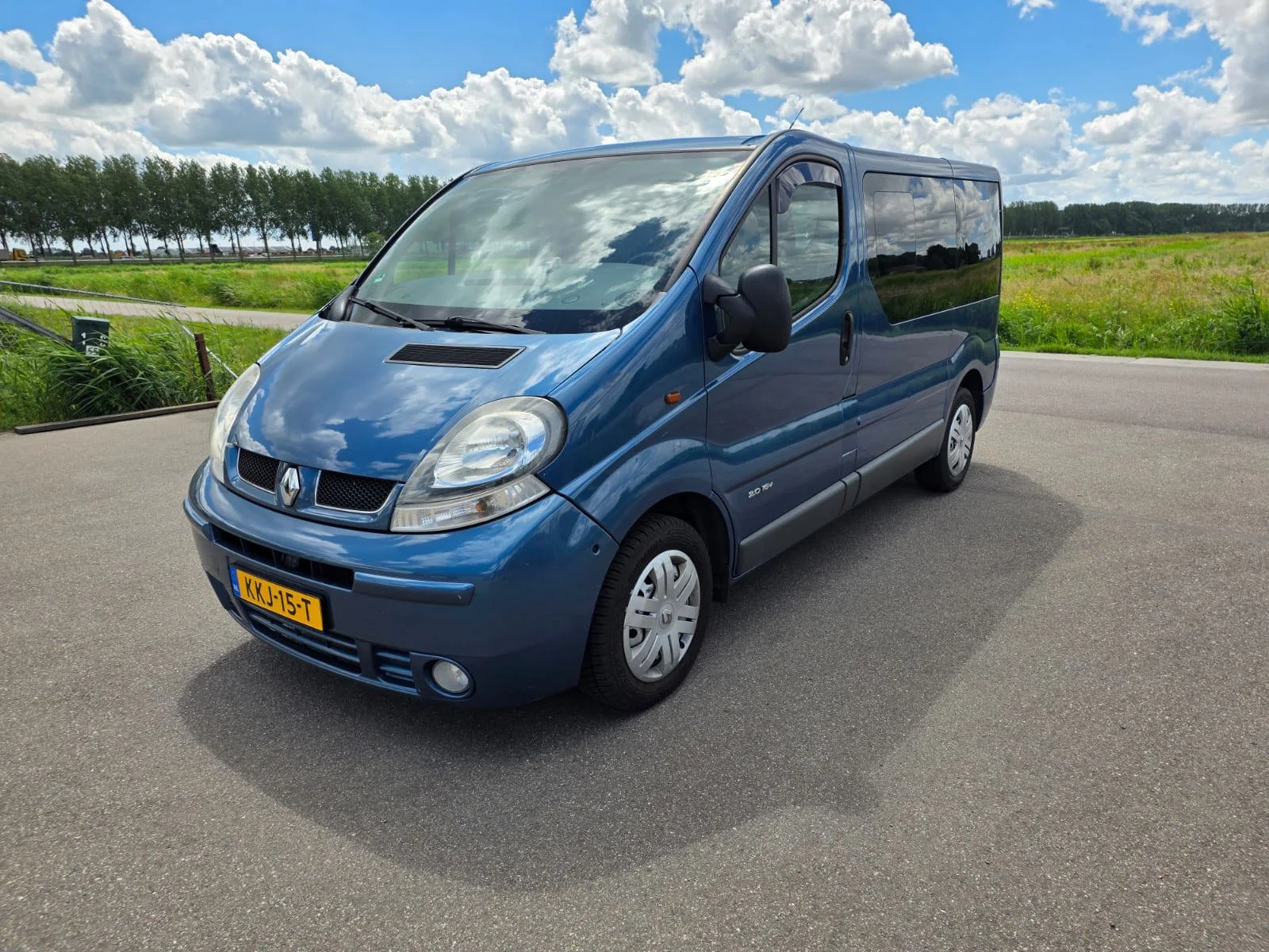 Renault Trafic (2006) — foto 1