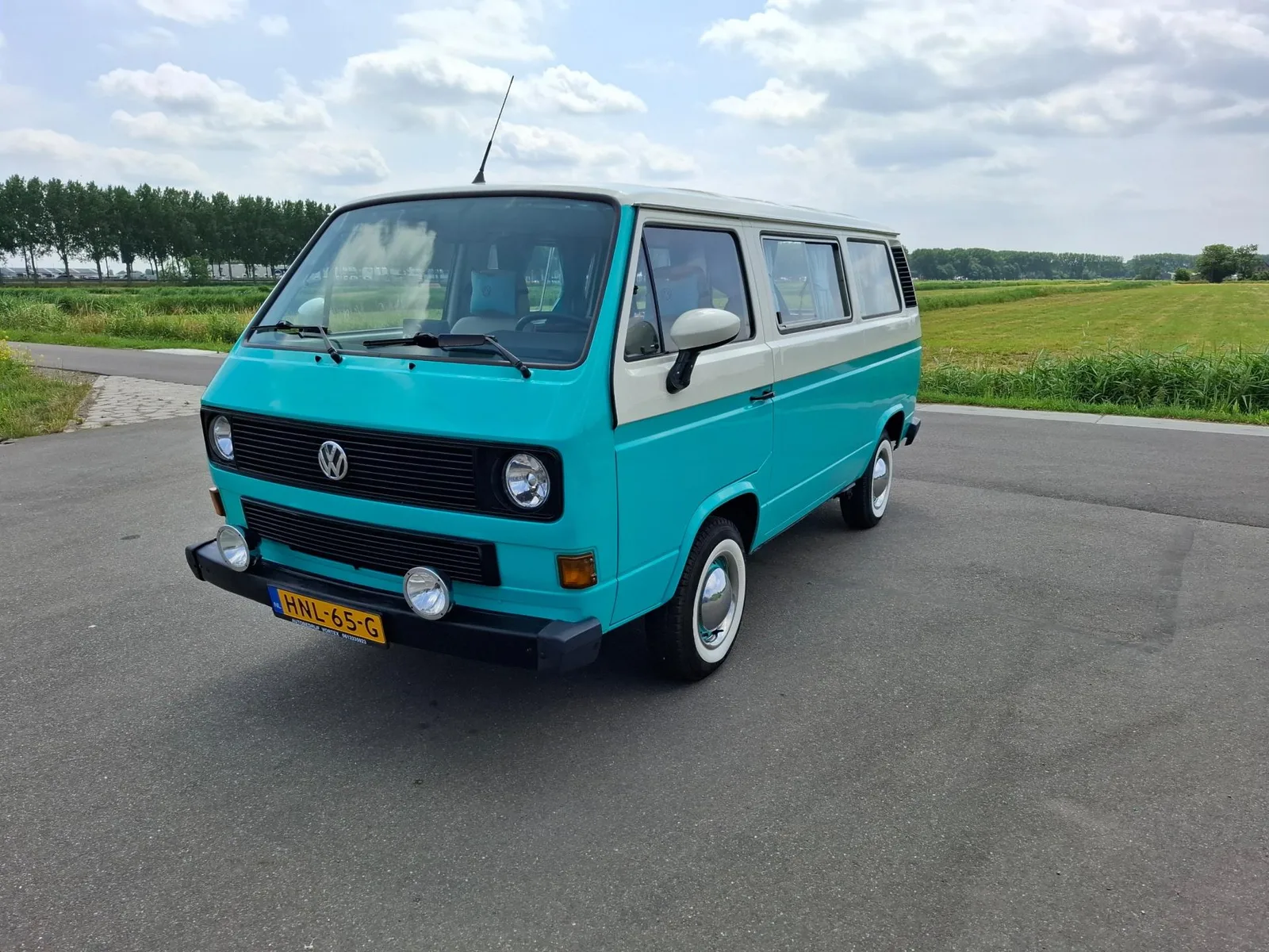 Volkswagen Transporter (1990) — foto 1