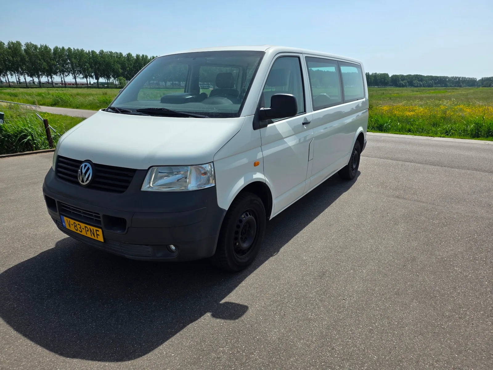 Volkswagen Transporter (2006) — foto 1