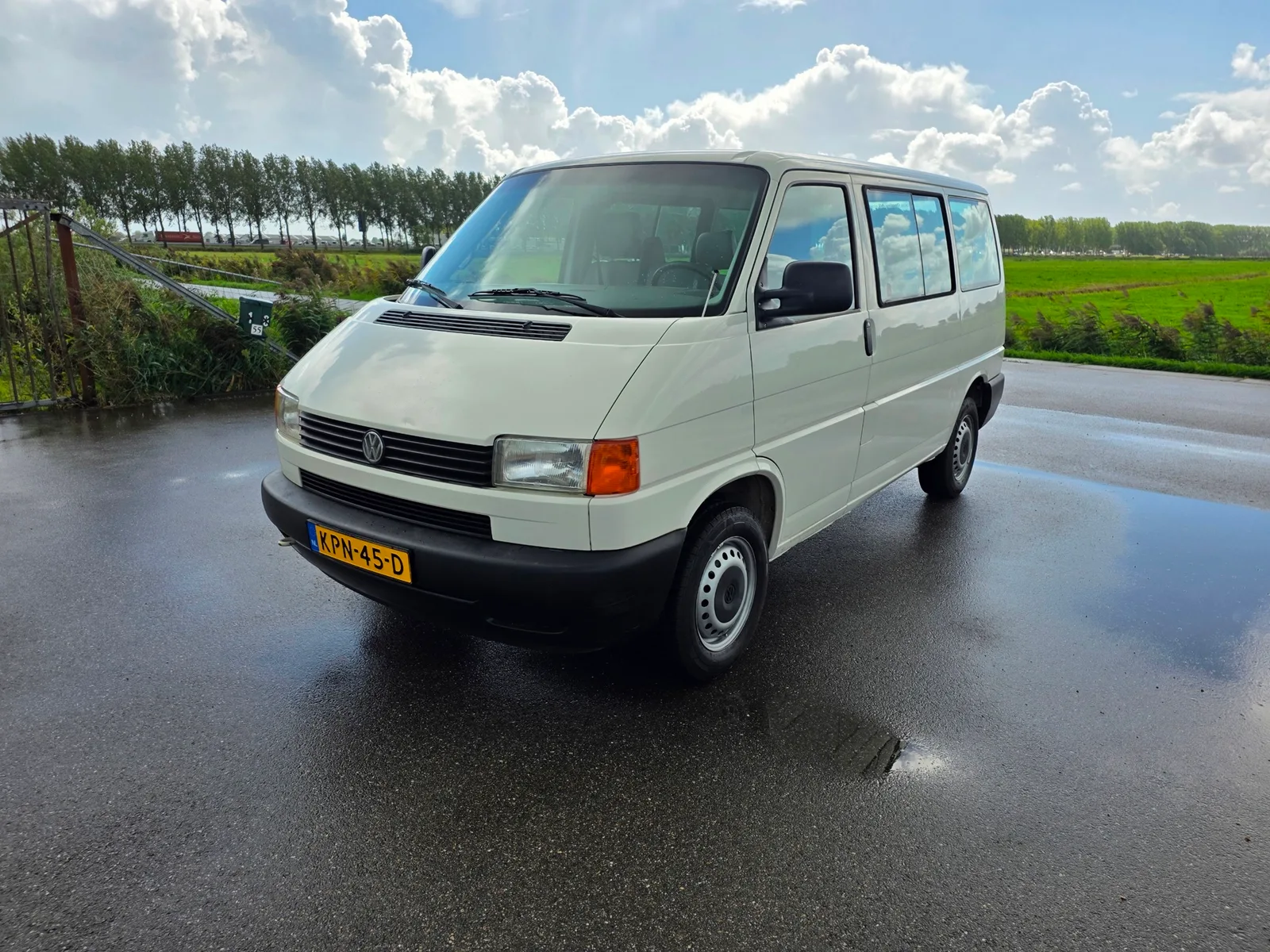 Volkswagen Transporter (2002) — foto 1