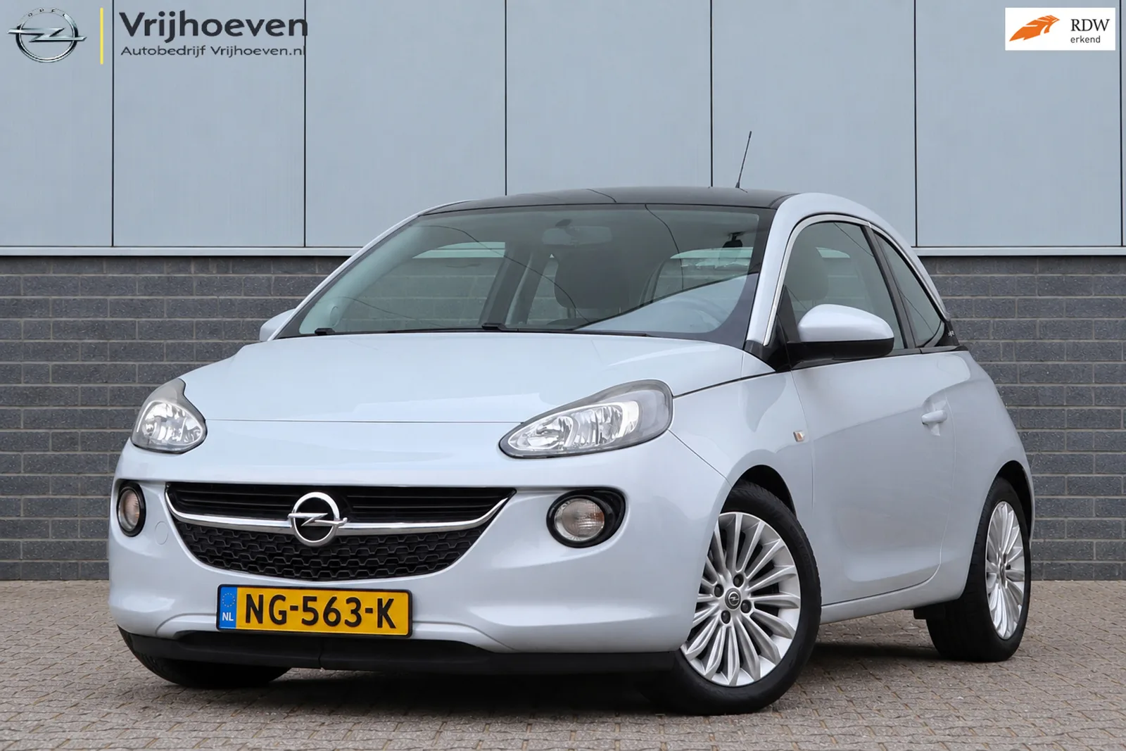 Opel Adam (2015) — foto 1