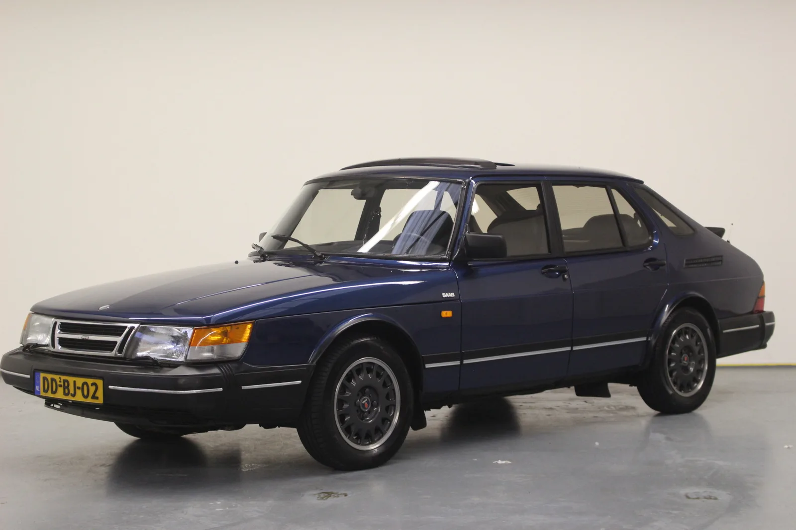 Saab 900 (1991) — foto 1
