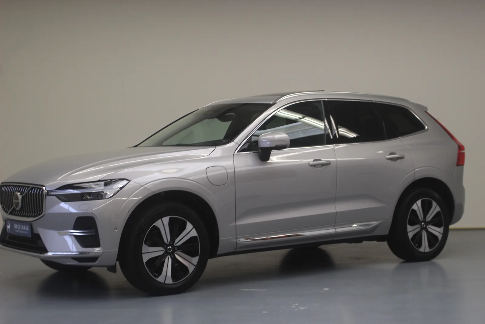Volvo XC60 (2023) — foto 1