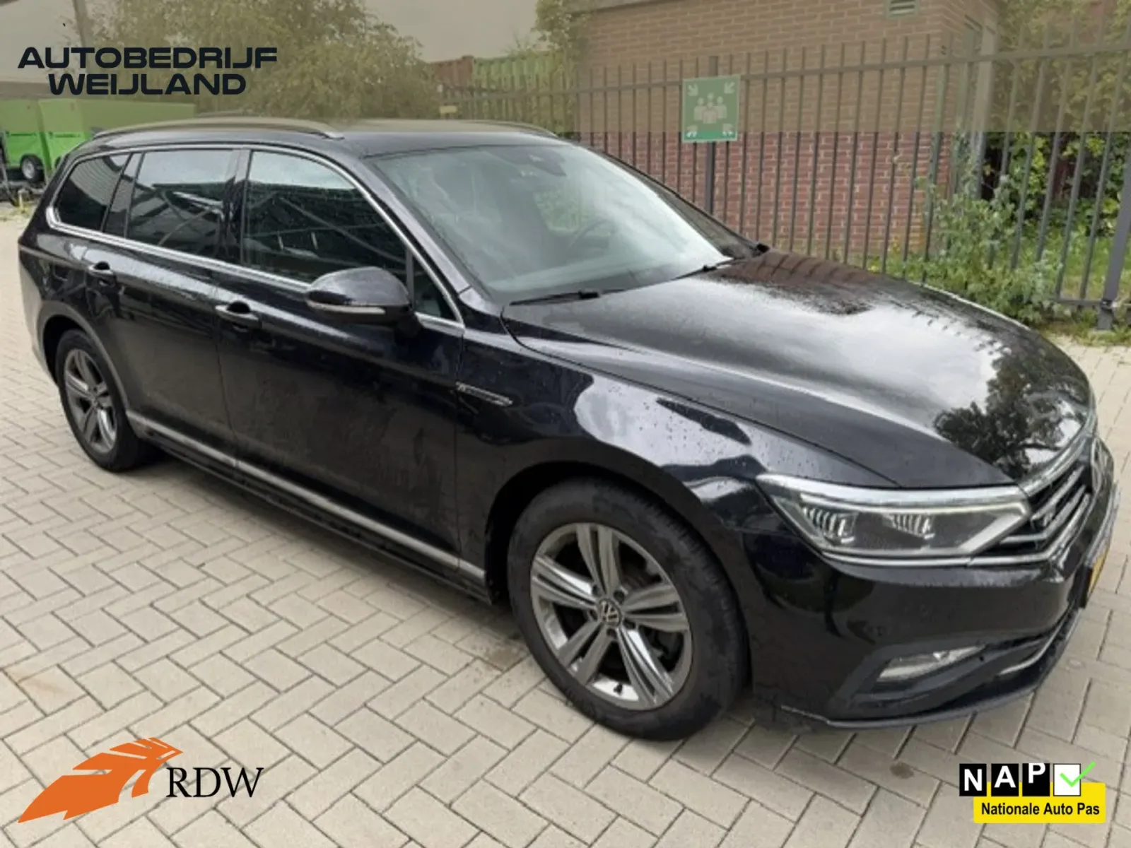 Volkswagen Passat (2022) — foto 1