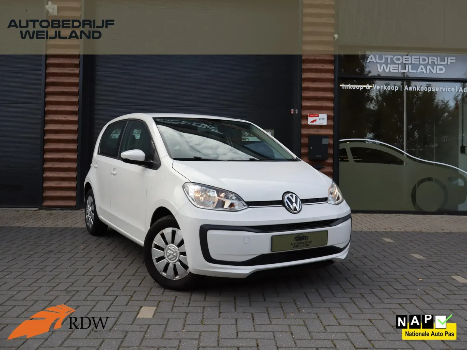 Volkswagen Up! (2017) — foto 1
