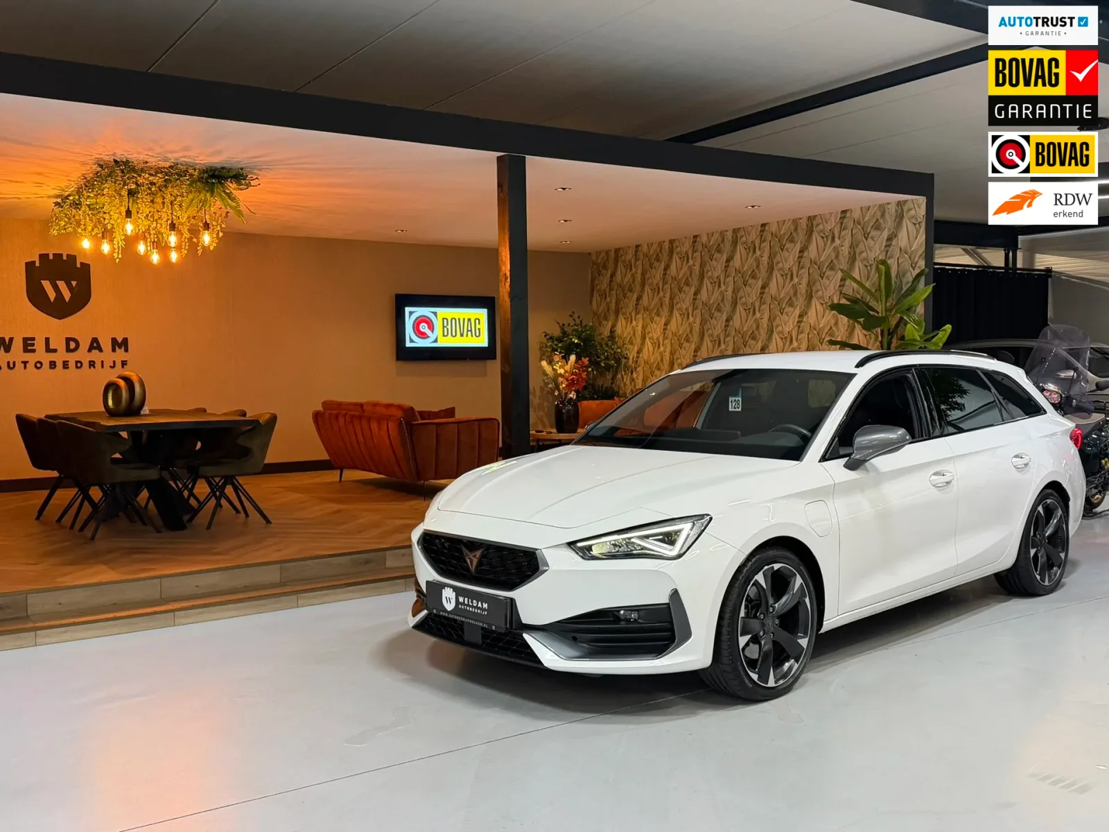 CUPRA Leon Sportstourer (2023) — foto 1