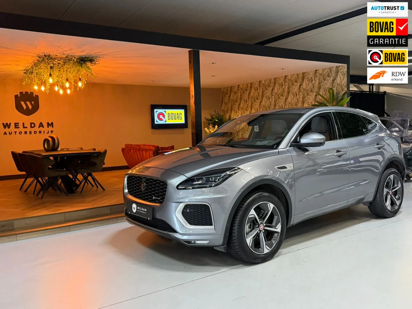 Jaguar E-Pace (2021) — foto 1