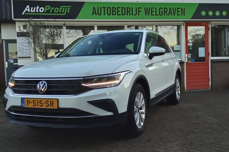 Volkswagen Tiguan (2022)
