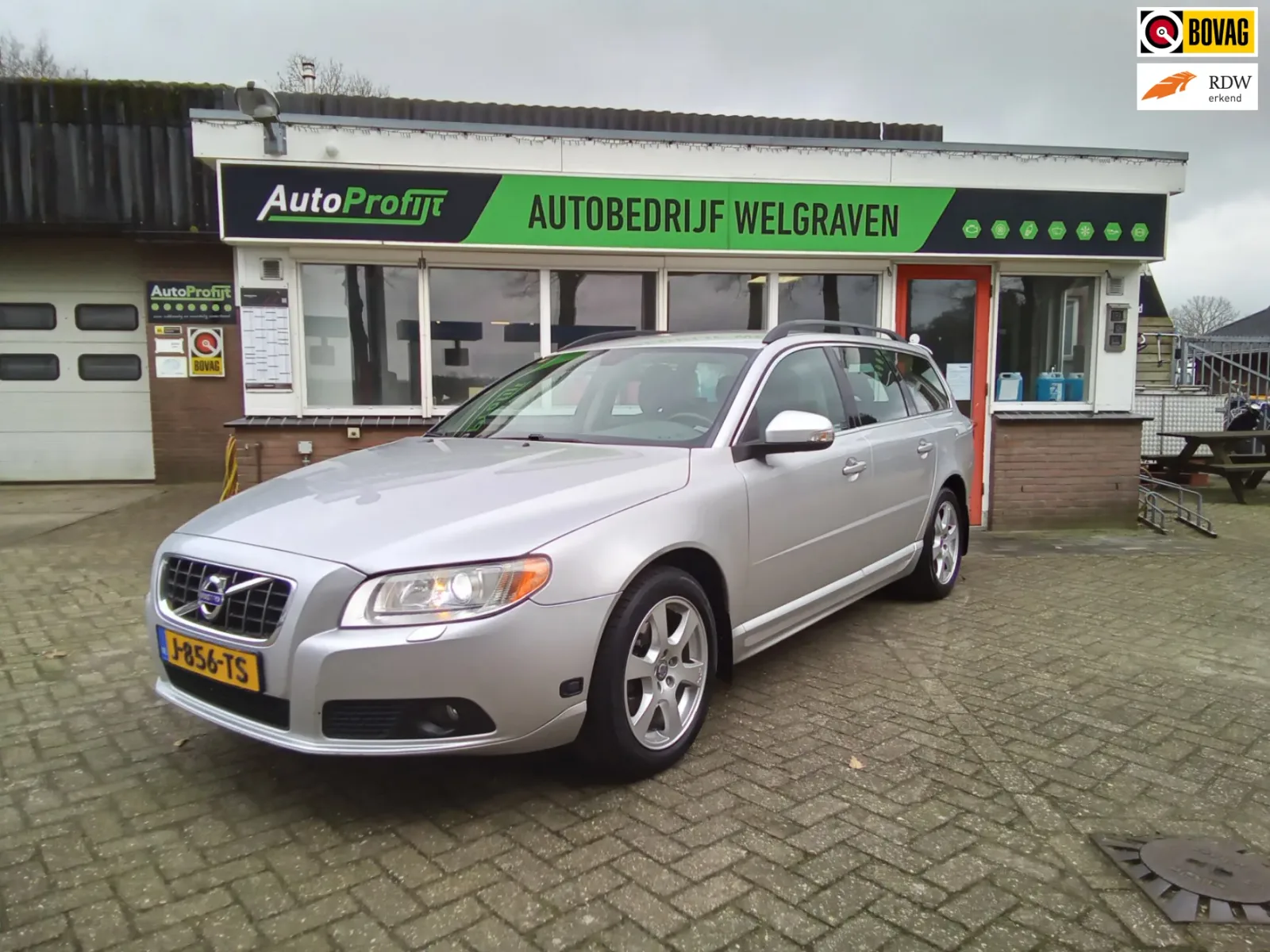 Volvo V70 (2010) — foto 1