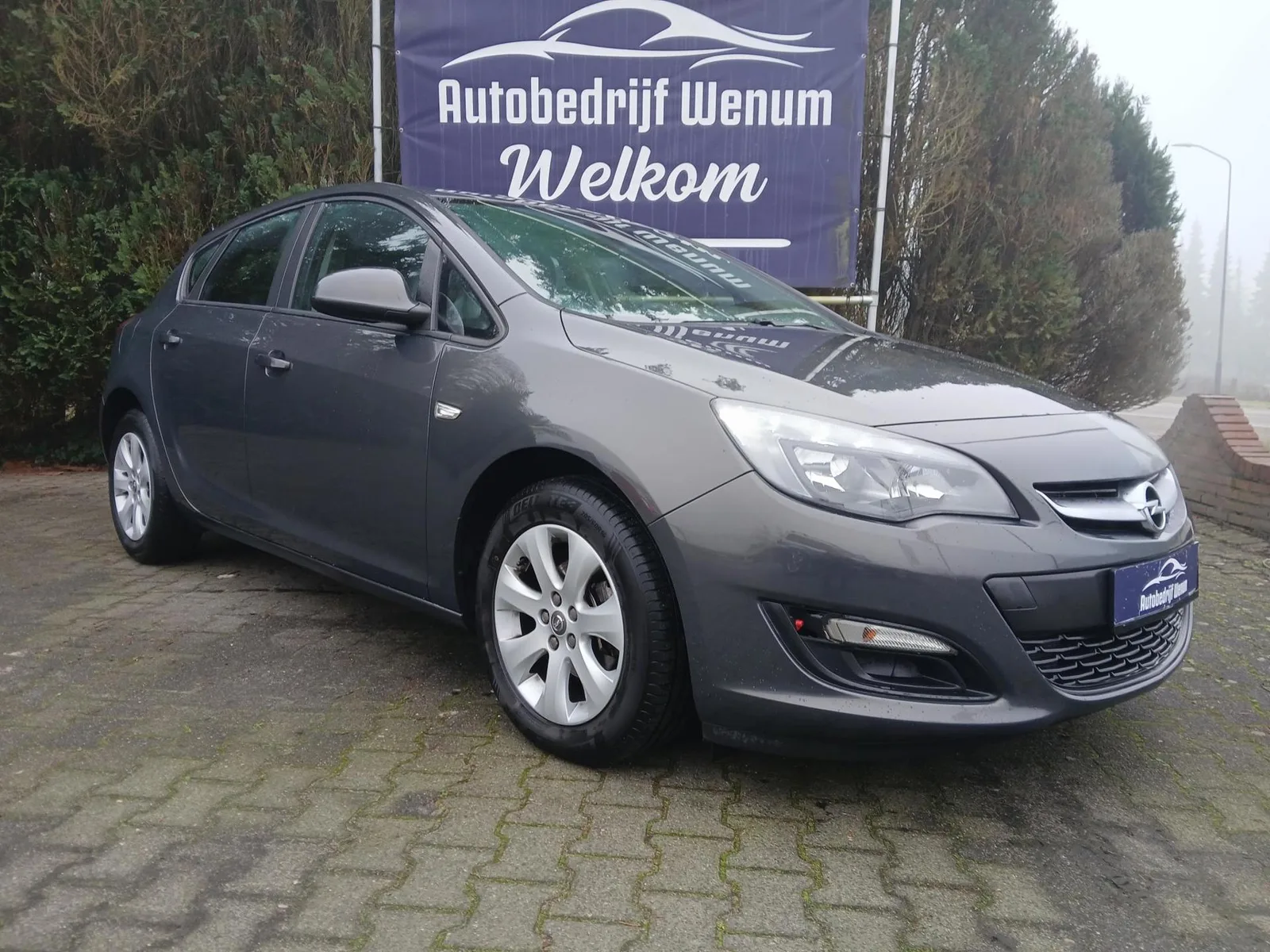 Opel Astra (2016) — foto 1