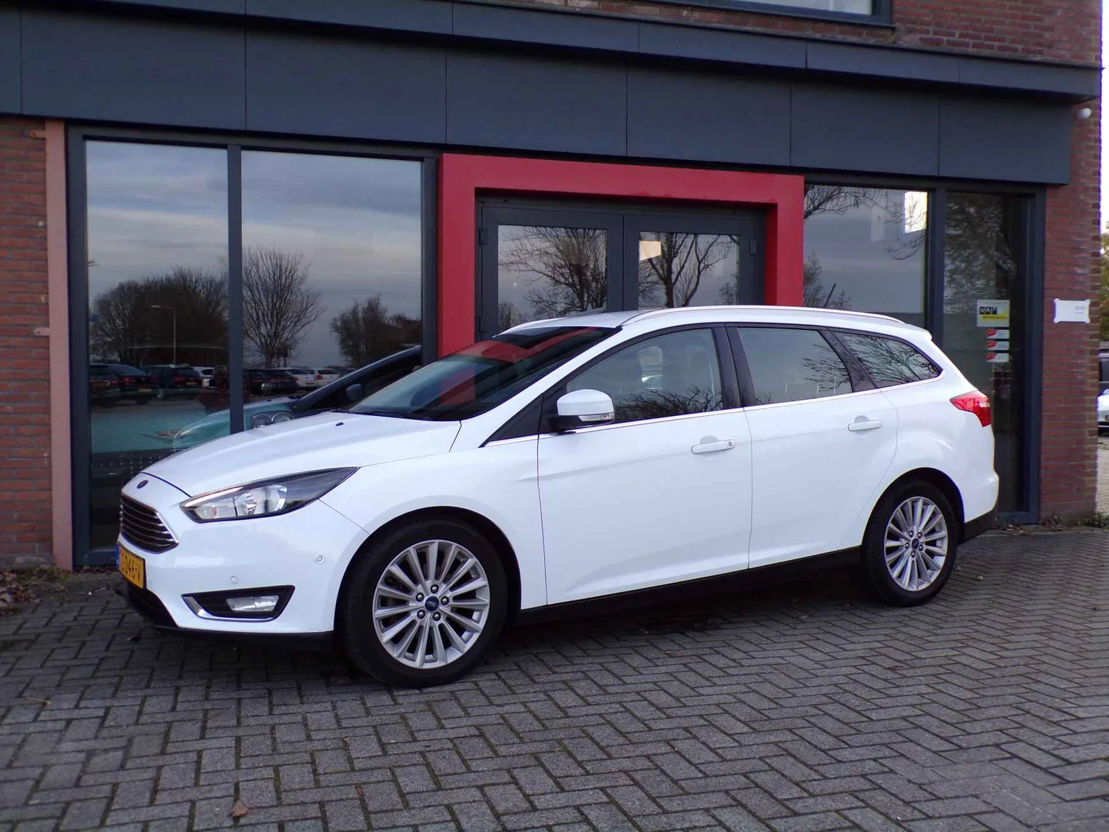 Ford Focus (2018) — foto 1