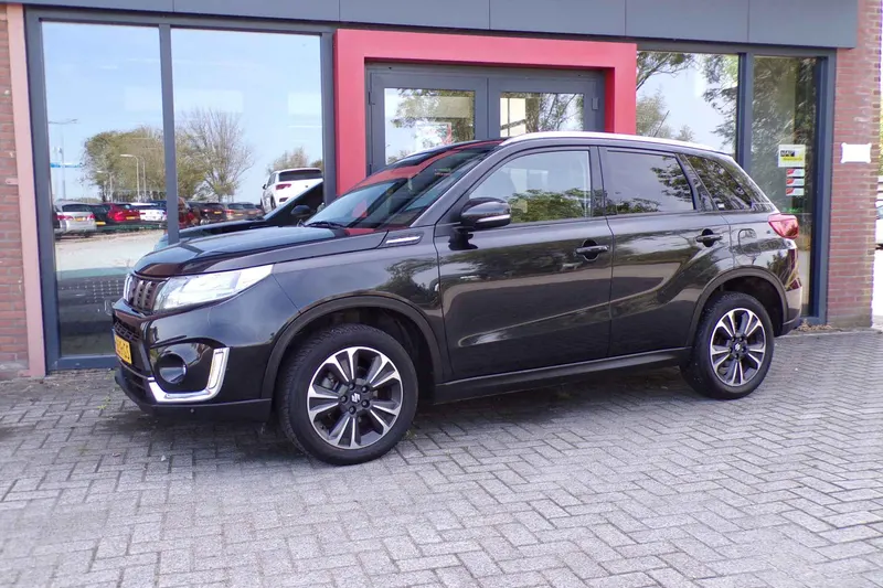 Suzuki Vitara (2022)
