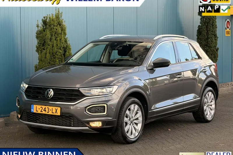 Volkswagen T-Roc (2021)