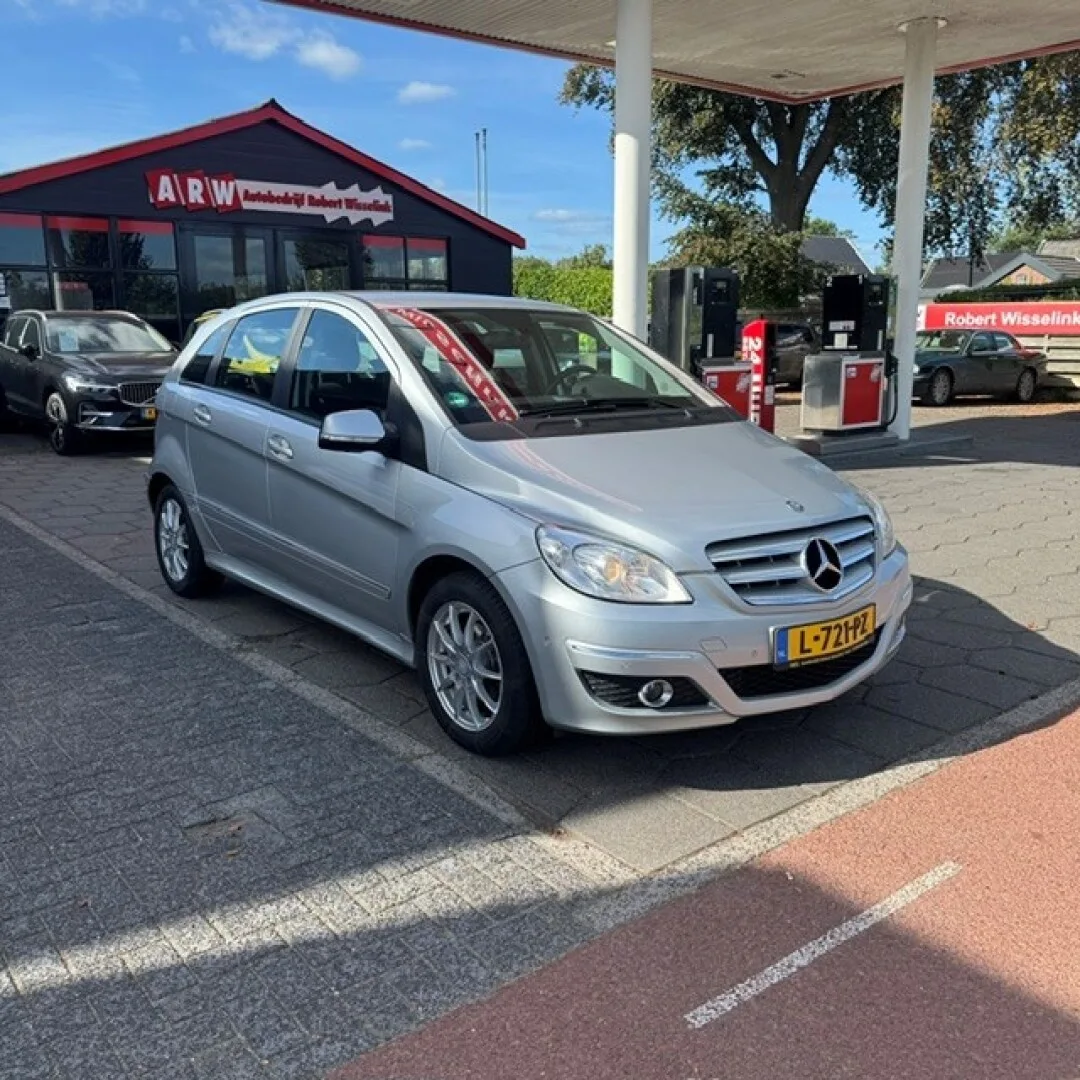 Mercedes-Benz B-Klasse (2011) — foto 1