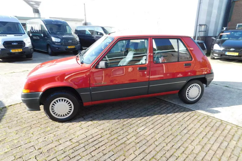 Renault 5 (1990)