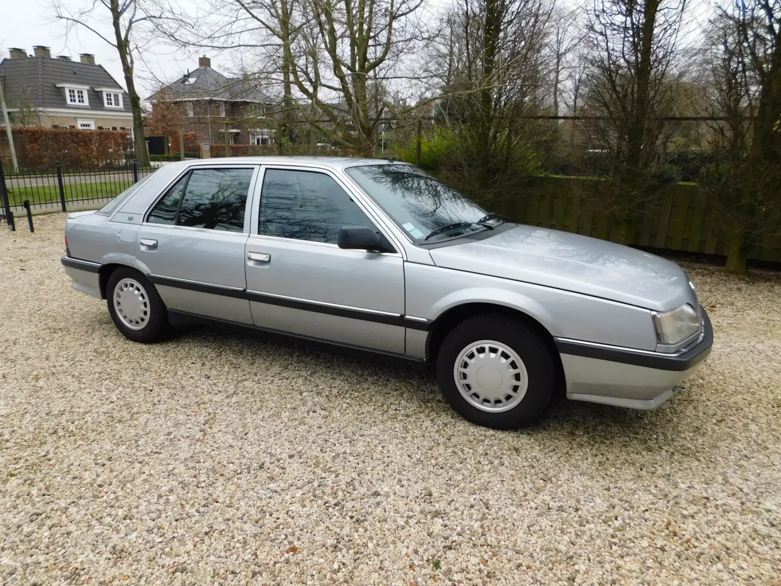 Renault 25 (1990) — foto 1