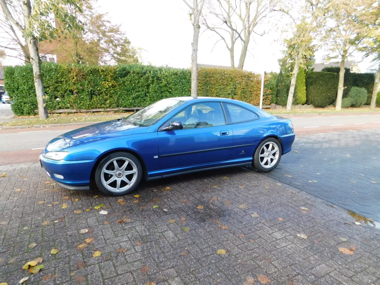 Peugeot 406 (2000) — foto 1