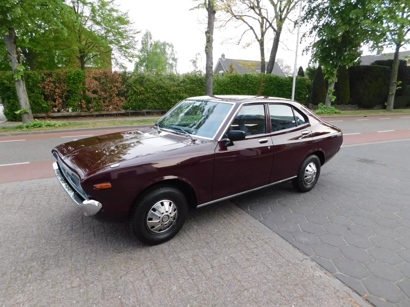 Datsun 140J (1976) — foto 1