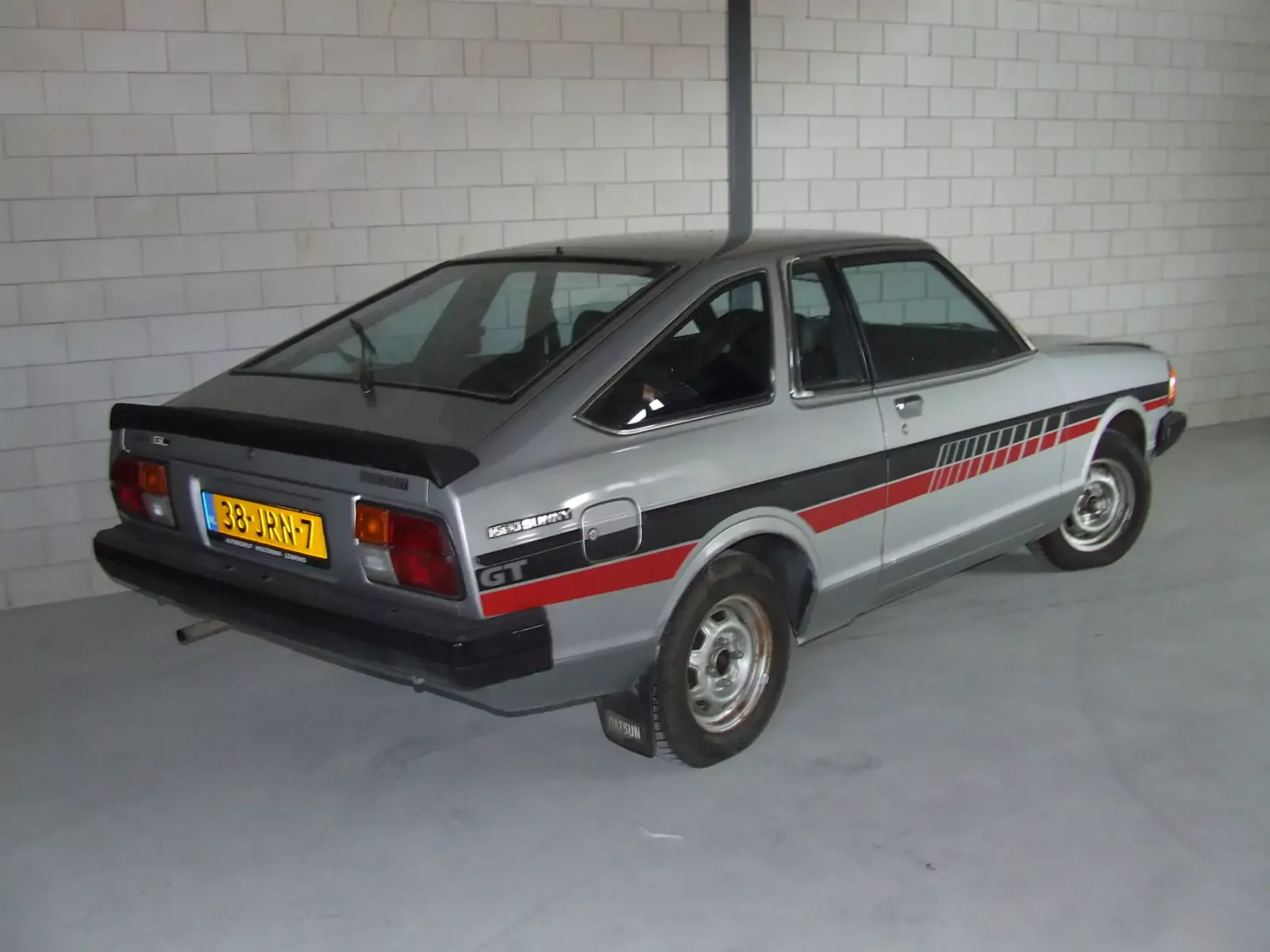 Datsun SUNNY (1981) — foto 1