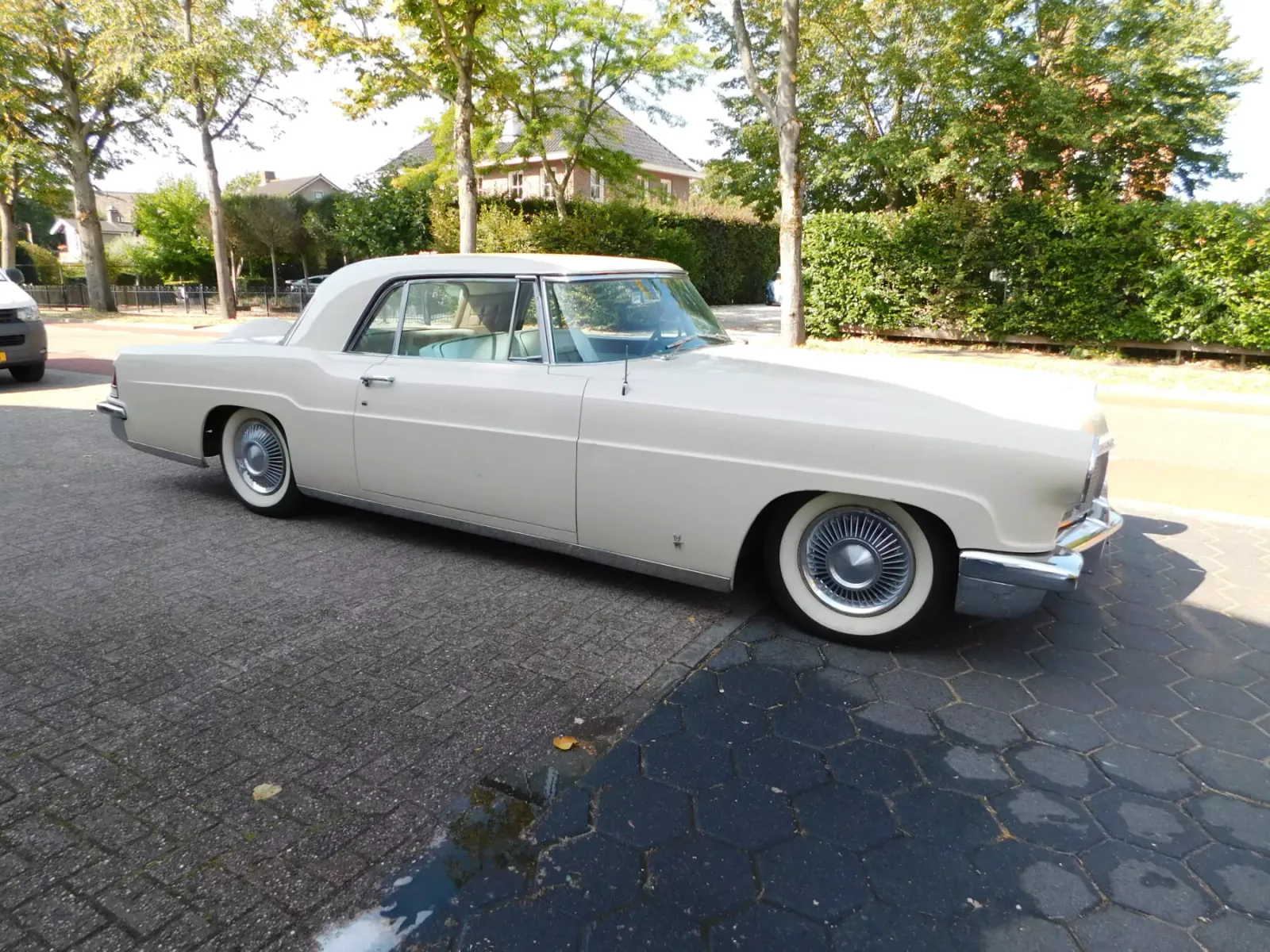 Lincoln Continental (1956) — foto 1