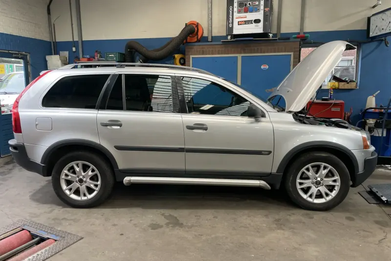 Volvo XC (2004)