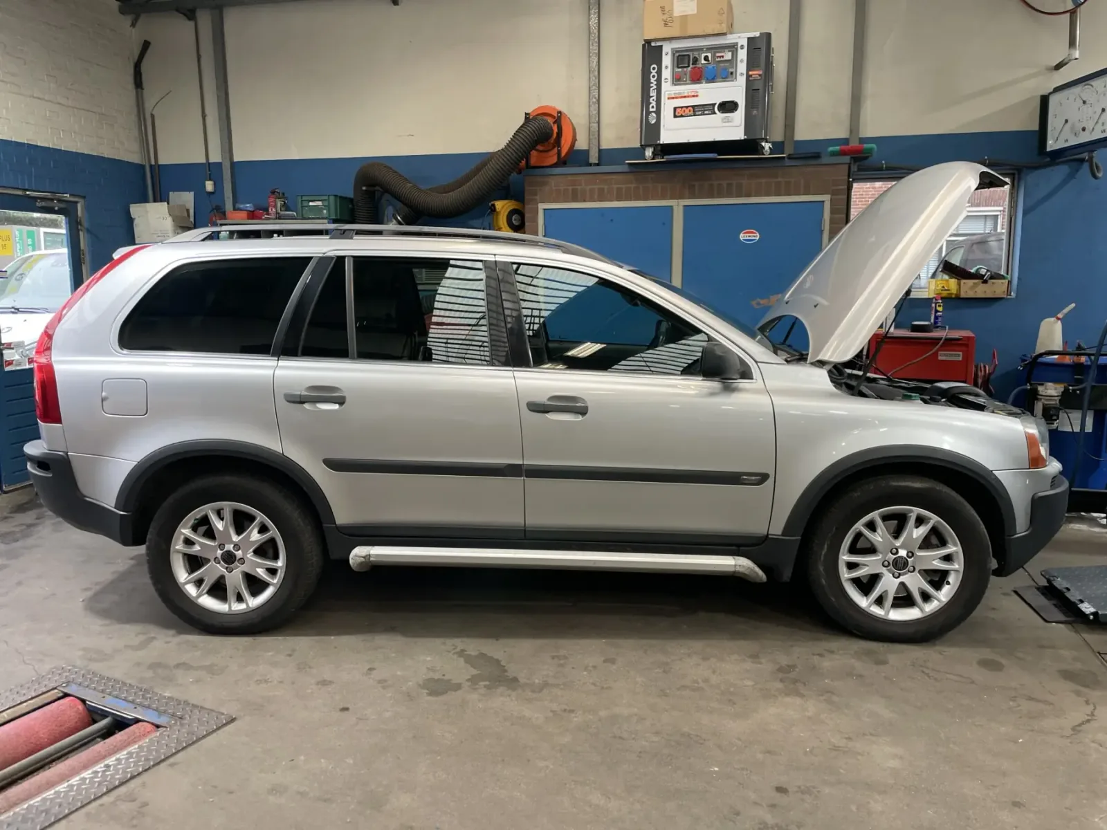 Volvo XC90 (2004) — foto 1