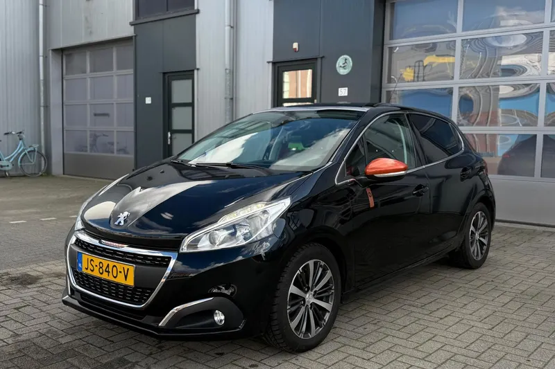 Peugeot 208 (2016)