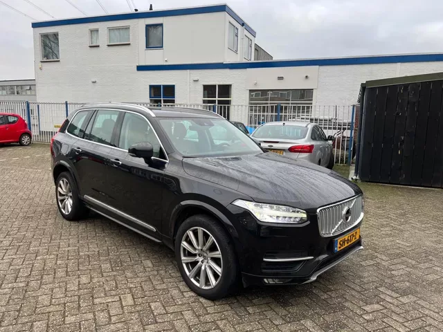 Volvo XC90 (2015) — foto 1