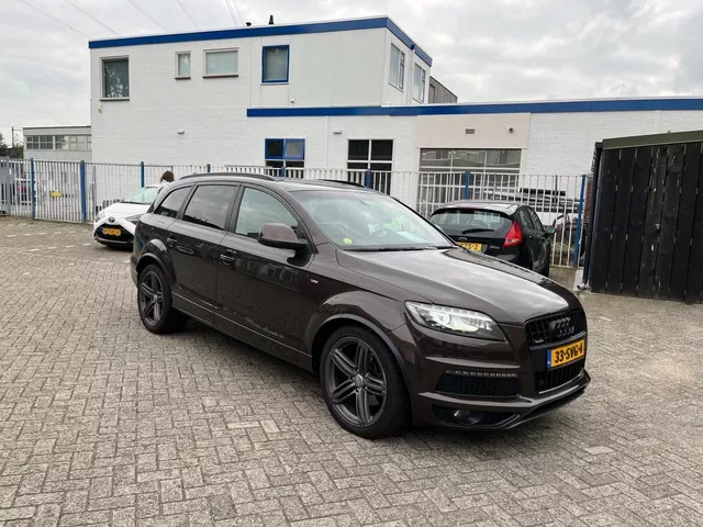 Audi Q7 (2011) — foto 1