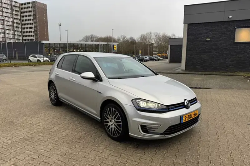 Volkswagen Golf (2015)