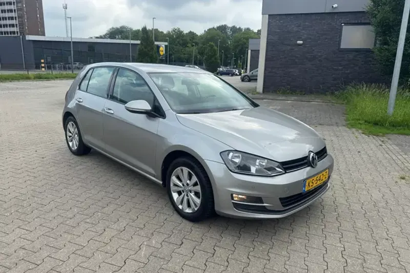 Volkswagen Golf (2016)