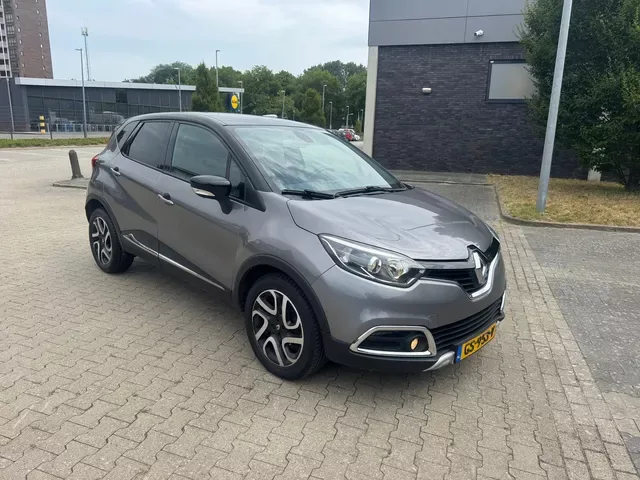 Renault Captur (2015) — foto 1