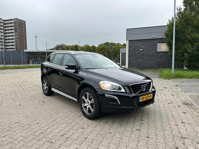 Volvo XC60 (2012) — foto 1