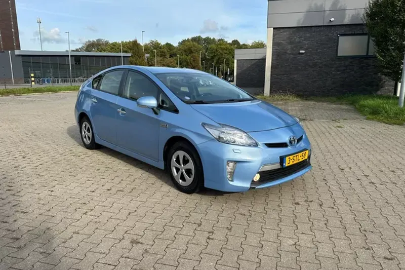 Toyota Prius (2013)