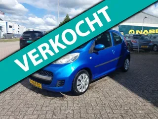 Peugeot 107 (2009) — foto 1